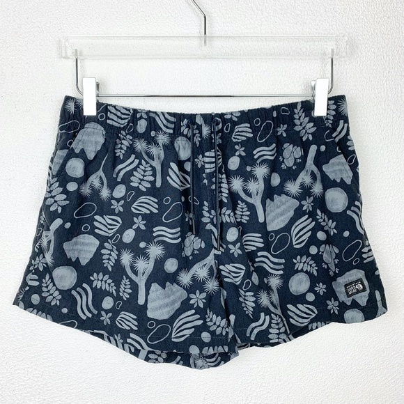 Mountain Hardwear Pants - Mountain Hardware | Nature Print Active Shorts Black